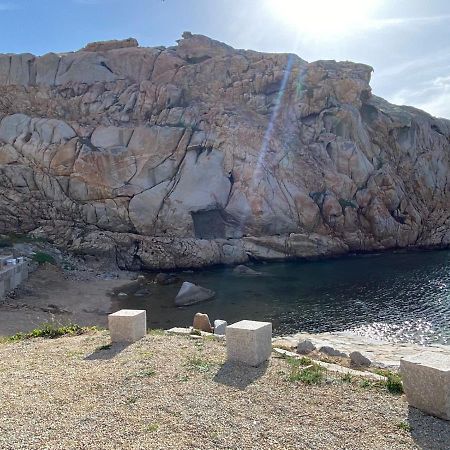Appartamento Il Caracolo A Cala Francese La Maddalena (Sassari) Exterior foto